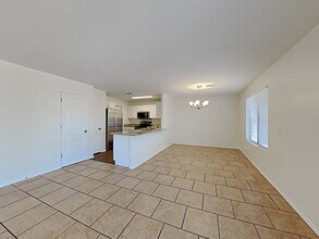 2865 N Silver Island Way in Tucson, AZ - Building Photo - Building Photo