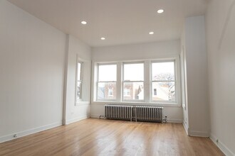 2016 N Kilbourn Ave in Chicago, IL - Building Photo - Building Photo