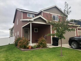 2809 23rd St W in Williston, ND - Building Photo