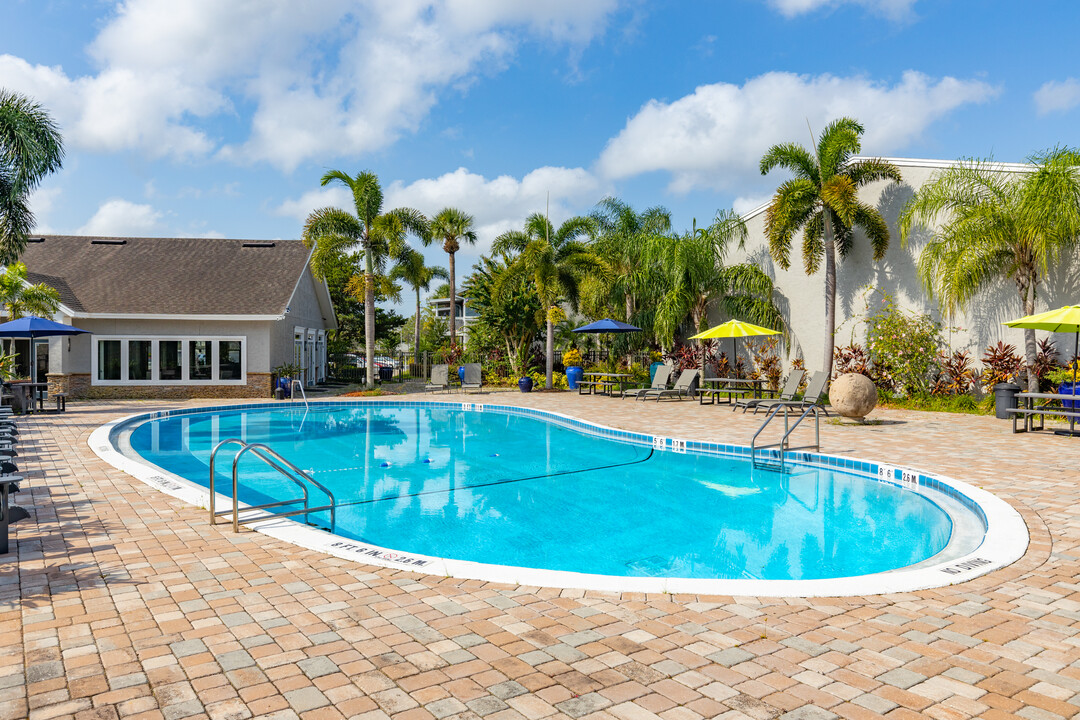 Cadence Crossing in Orlando, FL - Foto de edificio