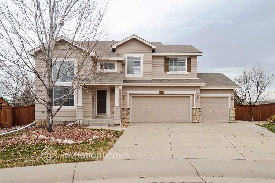 9822 Chadwick Way in Littleton, CO - Building Photo