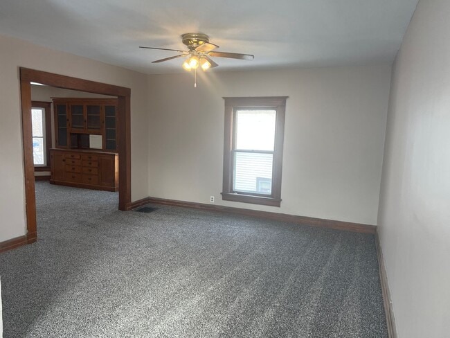 479 N Washington St in Janesville, WI - Building Photo - Building Photo