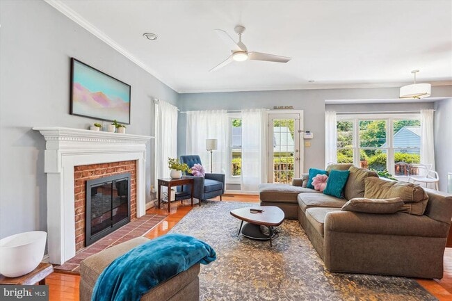 property at 3913 8th St S