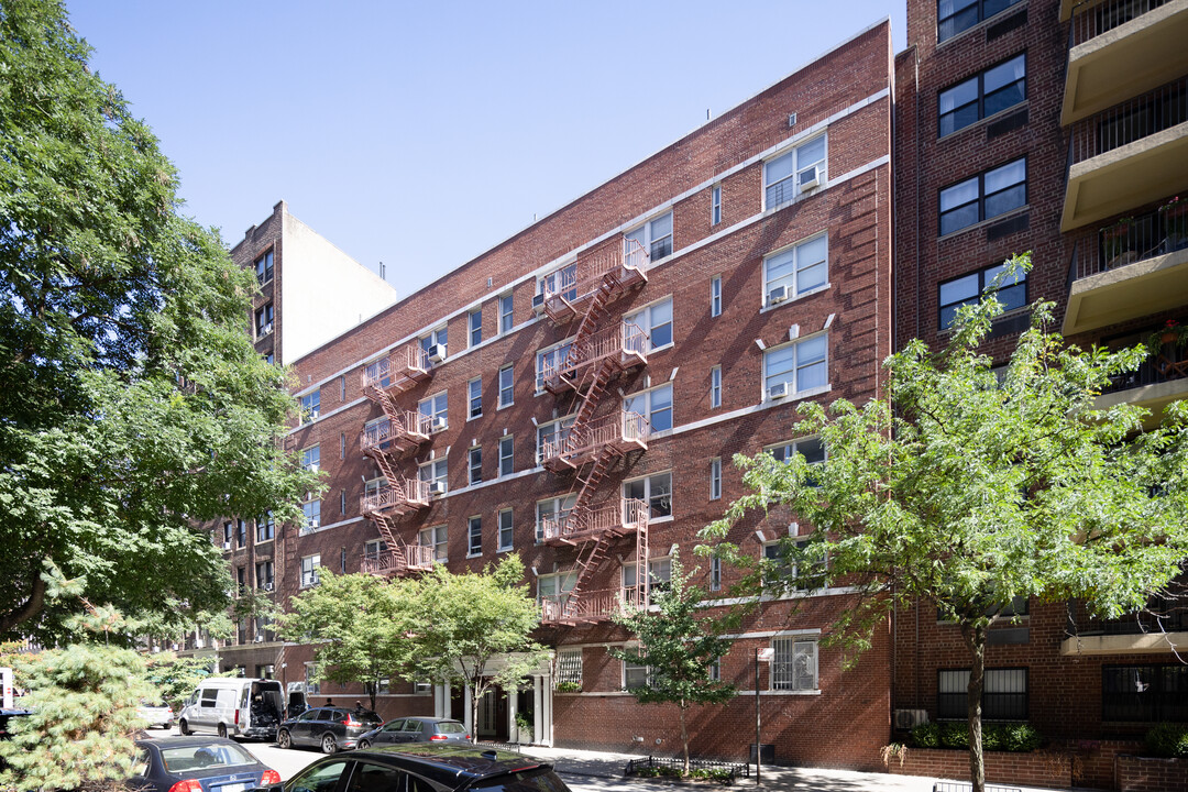 161 E 91st St in New York, NY - Foto de edificio