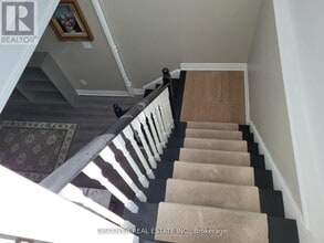 3286 Flagstone Dr in Mississauga, ON - Building Photo - Building Photo
