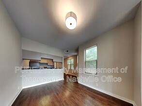 429 Humphreys St in Nashville, TN - Building Photo - Building Photo