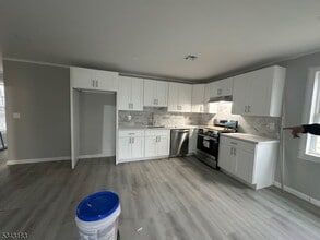 27 N 3rd St in Paterson, NJ - Building Photo - Building Photo