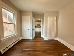 135 Caroline St in Bridgeport, CT - Building Photo - Building Photo