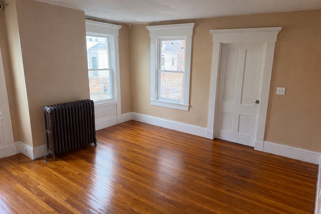 property at 186 Grinnell St