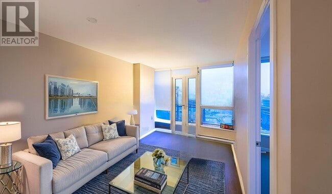 property at 3303-833-2833 Seymour St