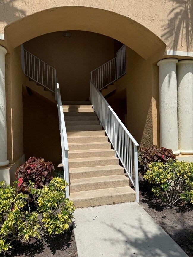 8346 Mulligan Cir in Port St. Lucie, FL - Building Photo - Building Photo