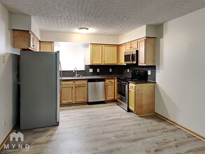 2733 Prairie Grass Ave, Unit 1511 in Lancaster, OH - Foto de edificio - Building Photo