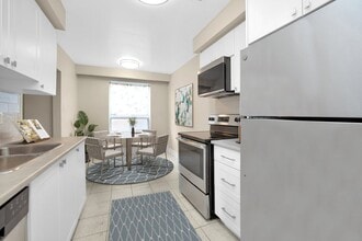 104 Rajah Street in Toronto, ON - Building Photo - Building Photo