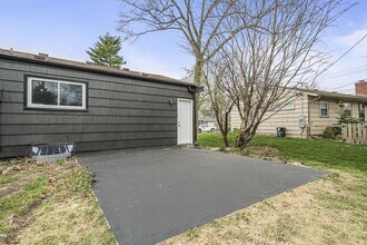 7109 Conser St in Overland Park, KS - Building Photo - Building Photo