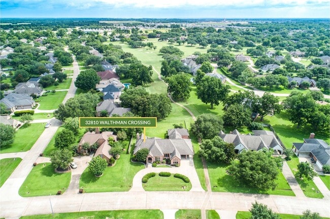 32810 Waltham Crossing in Fulshear, TX - Building Photo - Building Photo
