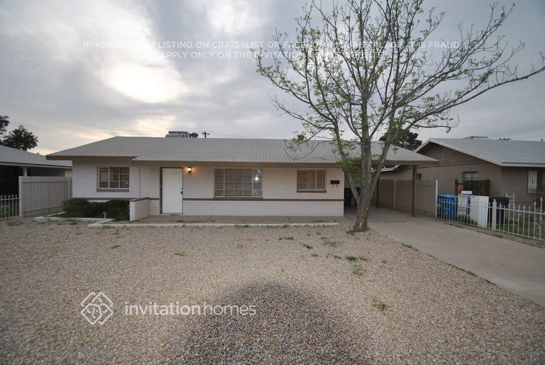 2112 N 28th Pl in Phoenix, AZ - Building Photo