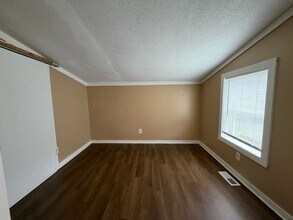 145 Church St in Calhoun, TN - Building Photo - Building Photo