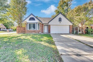 6016 Glenwood Dr in Arlington, TX - Building Photo