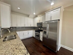 5535 Bright Cross Wy in Suwanee, GA - Building Photo - Building Photo