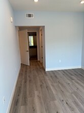 10739 Kling St in Los Angeles, CA - Building Photo - Building Photo