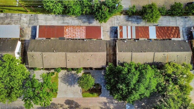 property at 10654 Hazelhurst Dr