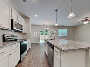 1843 Produce Ln in Johns Island, SC - Building Photo - Building Photo