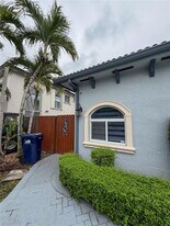 16242 SW 42nd Terrace in Miami, FL - Building Photo