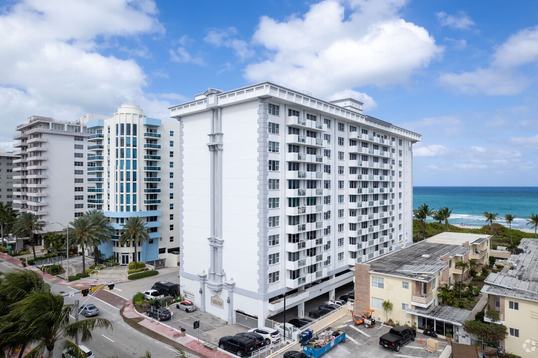 The Carlisle On The Ocean in Surfside, FL - Building Photo