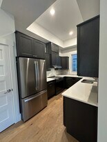 530 E Park Ave in Savannah, GA - Building Photo