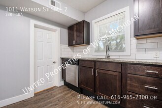 1011 Watson St SW in Grand Rapids, MI - Building Photo - Building Photo