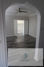 4477 N Elston Ave in Chicago, IL - Building Photo - Building Photo