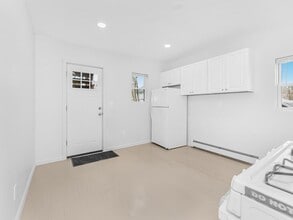 7 Sproat St in Middletown, NY - Building Photo - Building Photo