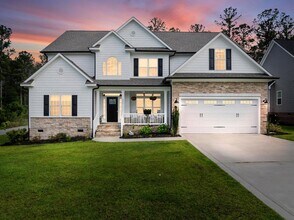 211 Education Dr in Spring Lake, NC - Building Photo - Building Photo