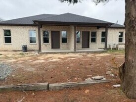 20642 State Hwy 64 in Canton, TX - Building Photo