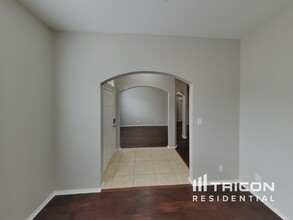 1501 La Mirada in Denton, TX - Building Photo - Building Photo