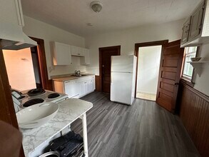 582 Cambridge St, Unit 2 in Boston, MA - Building Photo - Building Photo