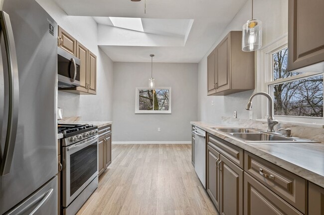 1130 Brabec St in Pittsburgh, PA - Building Photo - Building Photo