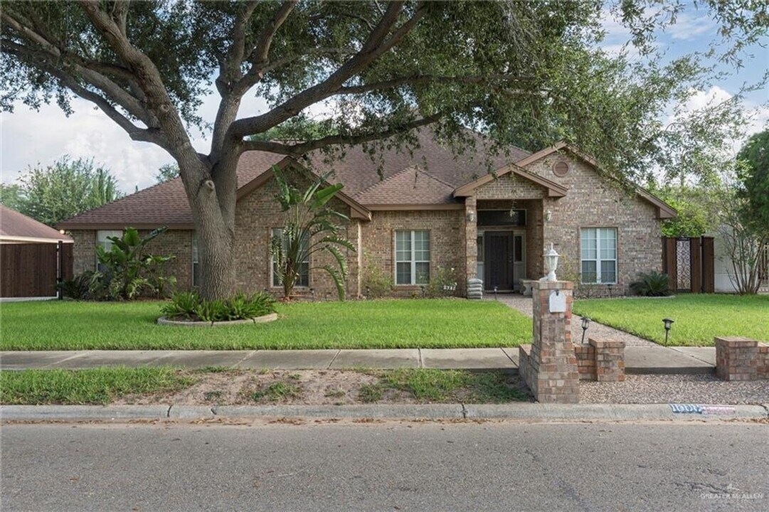 1608 Merlin Dr in Mission, TX - Building Photo