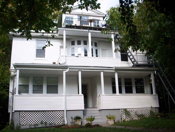 Roland Park Apartments in Baltimore, MD - Building Photo