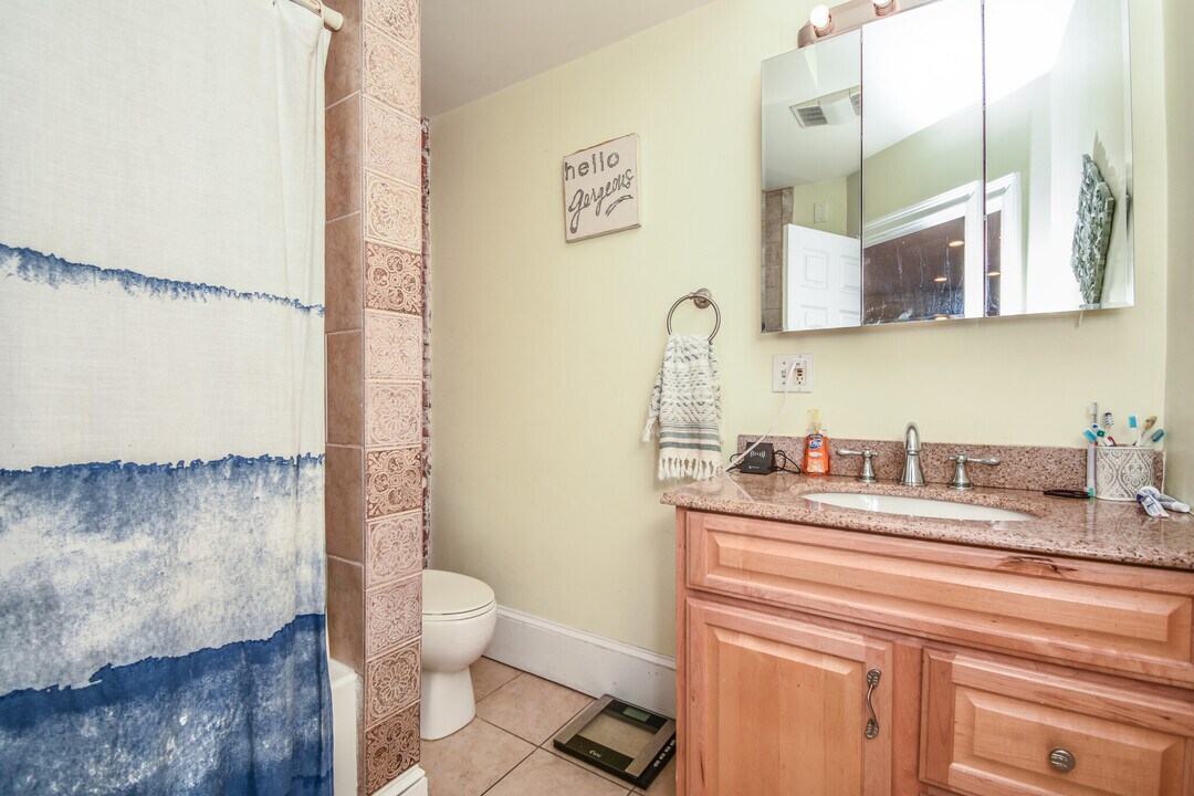 431 Faneuil St, Unit 2C in Boston, MA - Building Photo