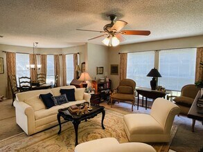 698 Roaring Dr in Altamonte Springs, FL - Building Photo - Building Photo