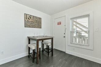 158 Everett St in Boston, MA - Building Photo - Building Photo