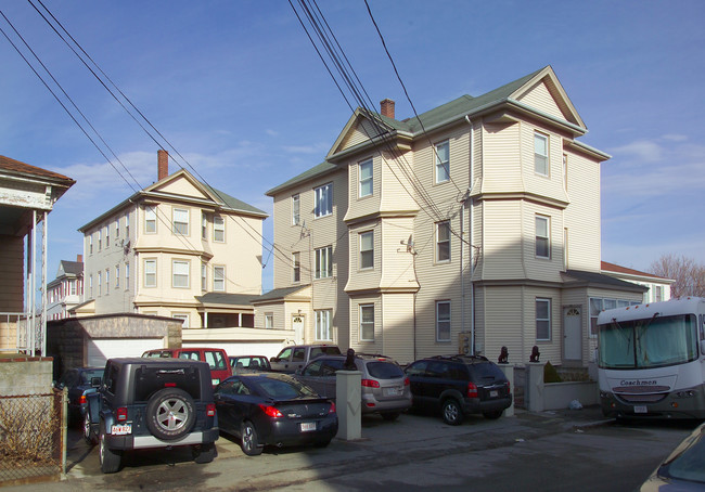 61-63 Beach St