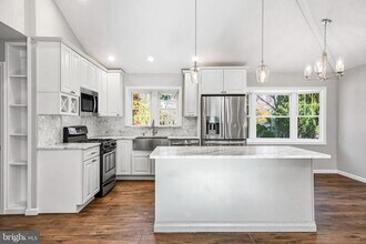 4925 Church Rd in Mount Laurel, NJ - Building Photo - Building Photo