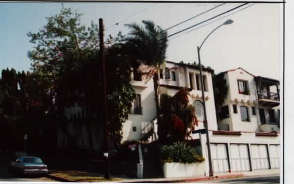 2954 Marathon St in Los Angeles, CA - Building Photo - Building Photo