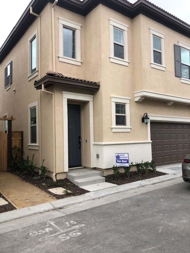 property at 649 N Verdicchio Pl