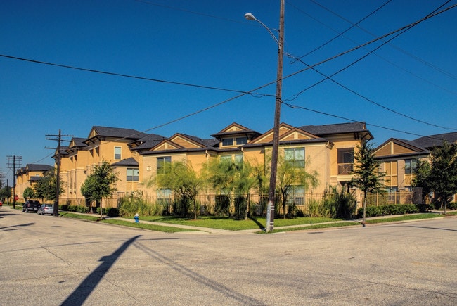 Kennedy Place Apartments in Houston, TX - Foto de edificio - Building Photo