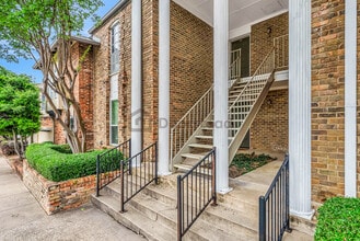 15931 Stillwood St, Unit Apt 2095 in Dallas, TX - Building Photo - Building Photo