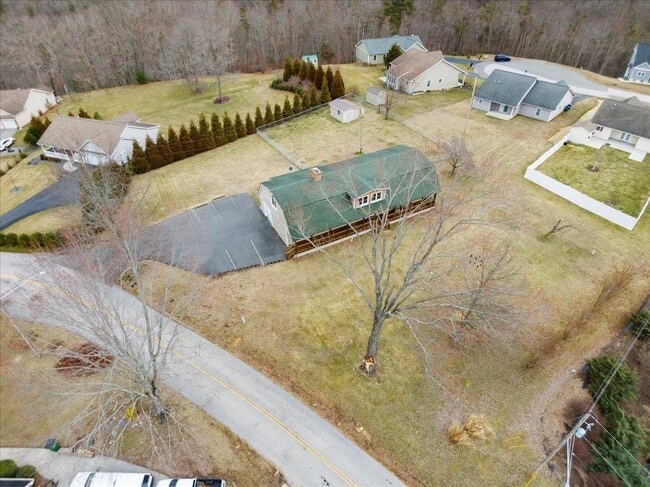 1210 Stafford Dr, Unit Whole House in Christiansburg, VA - Building Photo - Building Photo