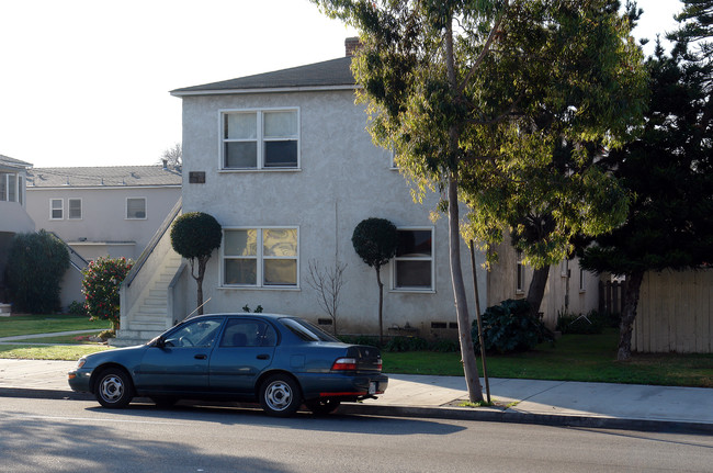 612-614 W Arbor Vitae St in Inglewood, CA - Building Photo - Building Photo